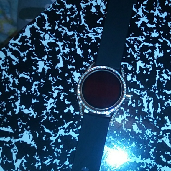 techno watch - Picture 2 of 4